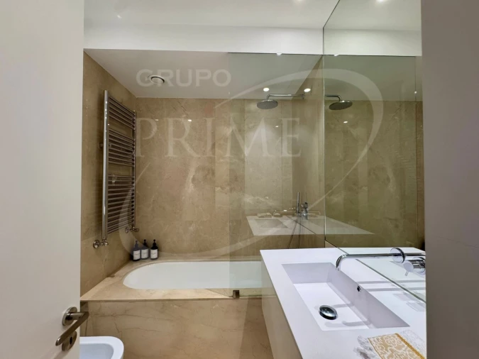 Apartamento T4 para Venda em Aldoar, Foz do Douro e Nevogilde Foto 12