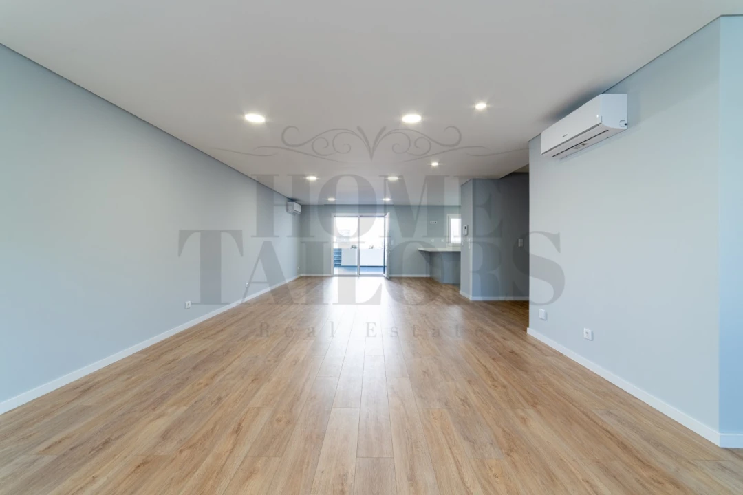 Moradia T3 para Venda em Ramada e Caneças Foto 5