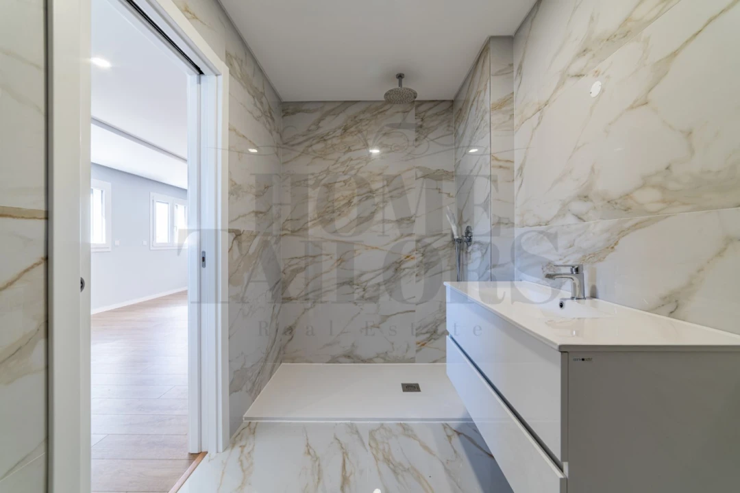 Moradia T3 para Venda em Ramada e Caneças Foto 10