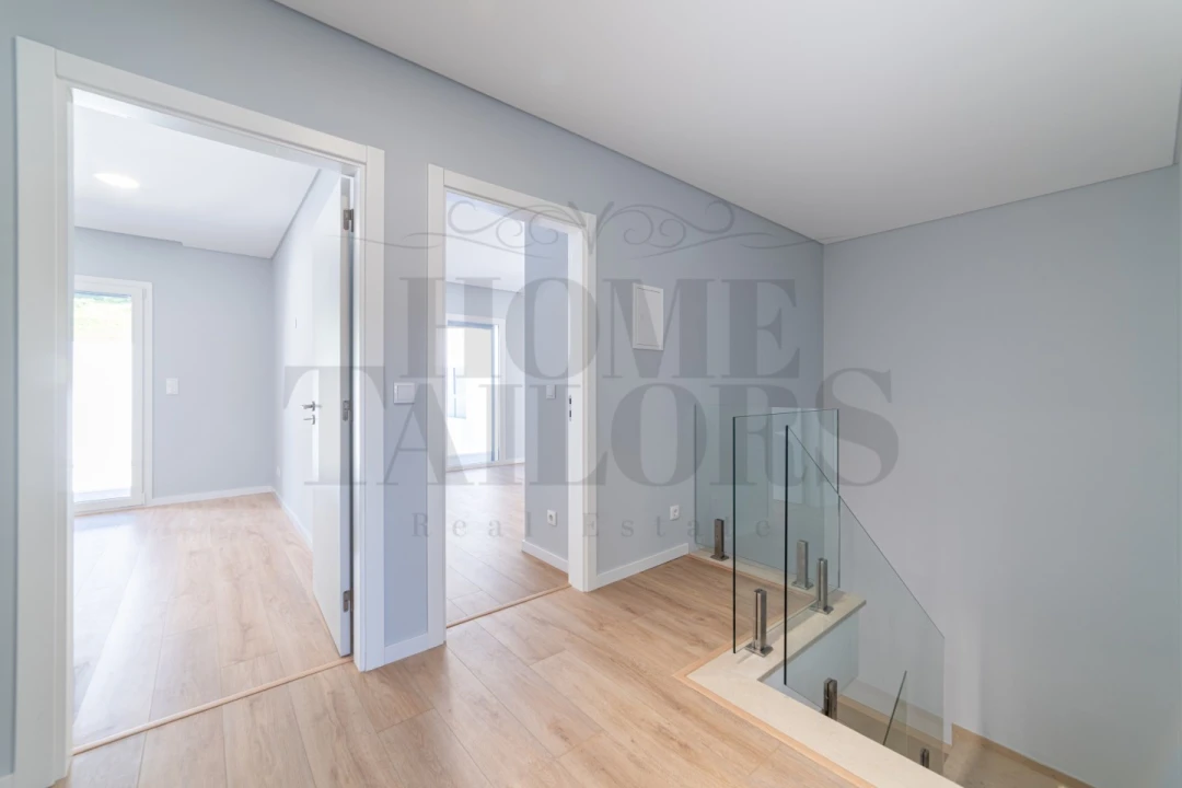 Moradia T3 para Venda em Ramada e Caneças Foto 17