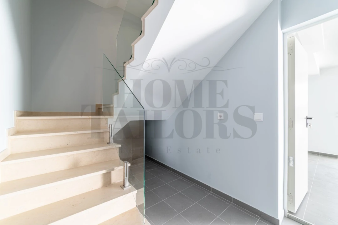 Moradia T3 para Venda em Ramada e Caneças Foto 24