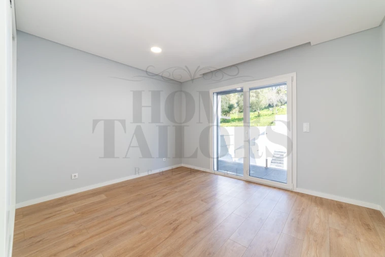 Moradia T3 para Venda em Ramada e Caneças Foto 15