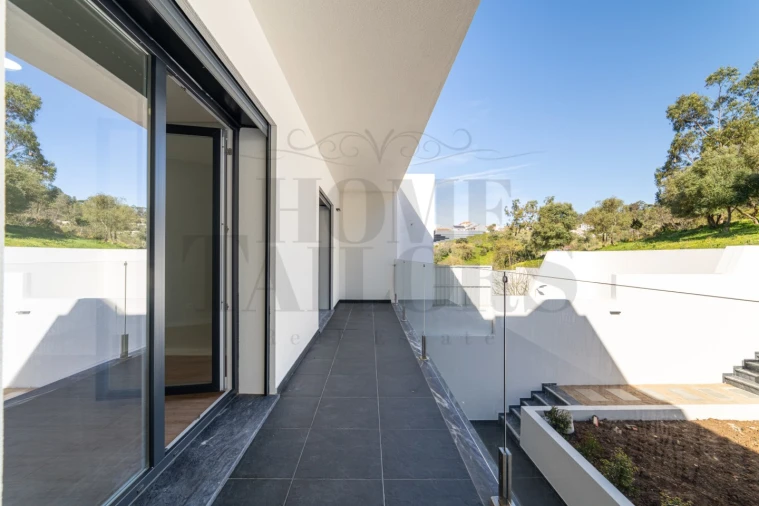 Moradia T3 para Venda em Ramada e Caneças Foto 23