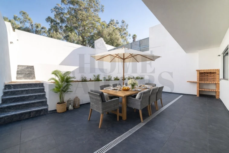 Moradia T3 para Venda em Ramada e Caneças Foto 1