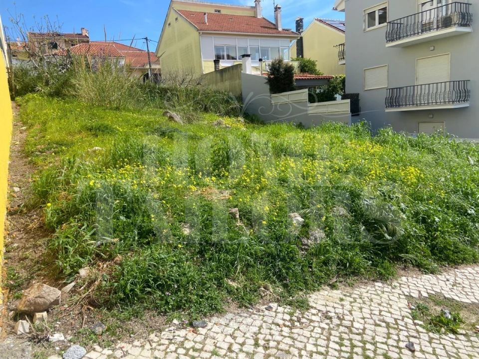 Terreno para Venda em Pontinha e Famões Foto 8