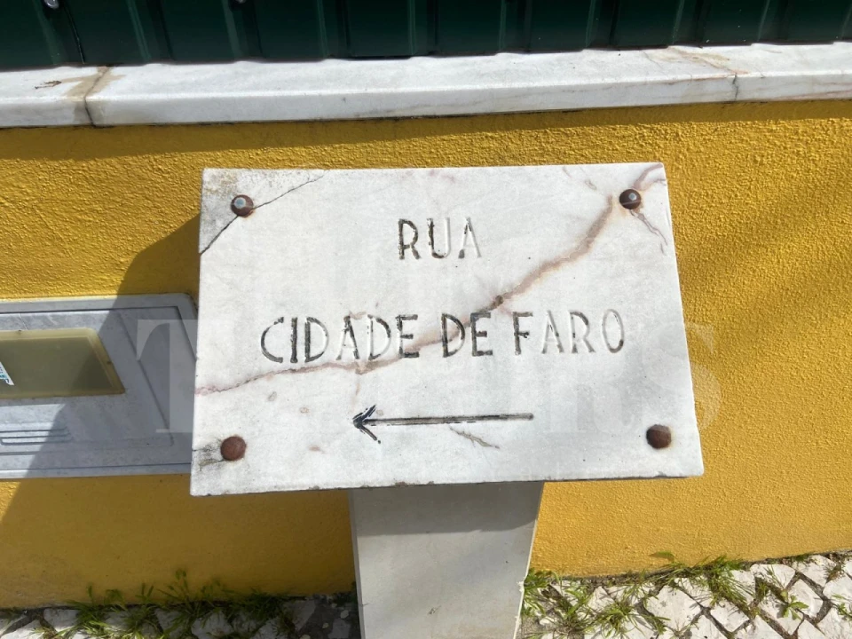 Terreno para Venda em Pontinha e Famões Foto 9