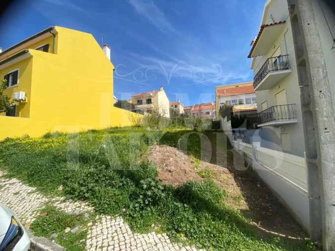 Terreno para Venda em Pontinha e Famões Foto 10