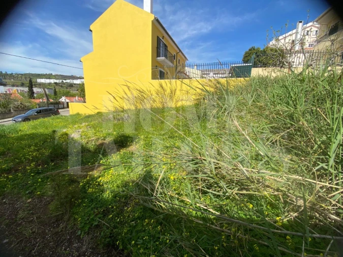 Terreno para Venda em Pontinha e Famões Foto 11