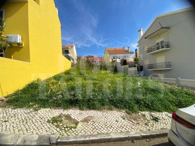 Terreno para Venda em Pontinha e Famões Foto 14