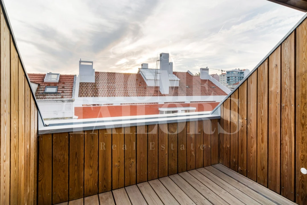 Apartamento T2 para Arrendamento em Santo António Foto 5