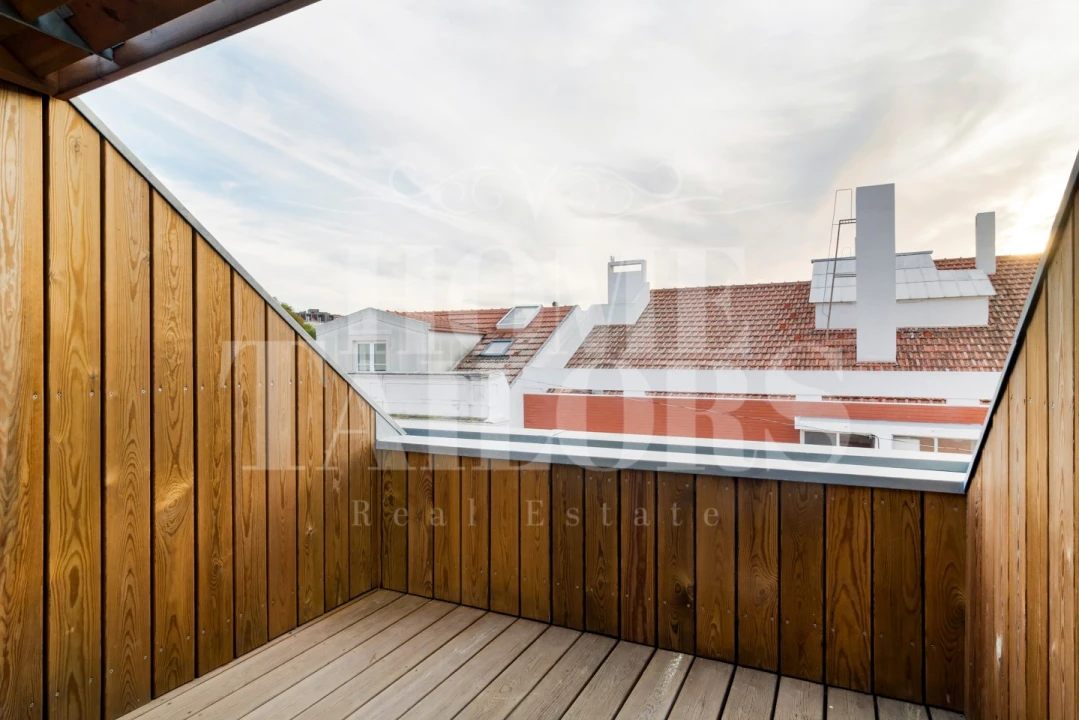 Apartamento T2 para Arrendamento em Santo António Foto 6