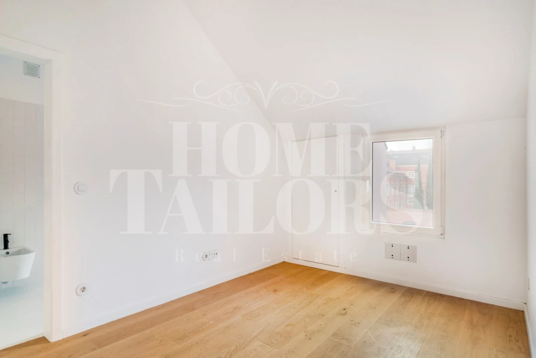 Apartamento T2 para Arrendamento em Santo António Foto 14