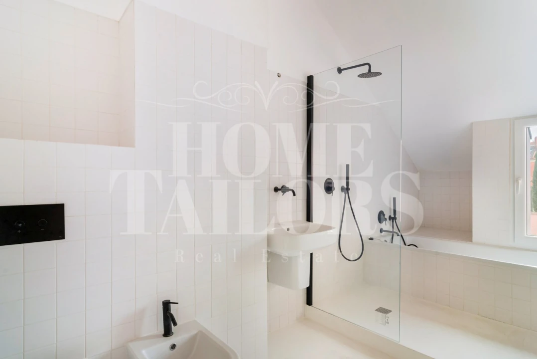 Apartamento T2 para Arrendamento em Santo António Foto 17