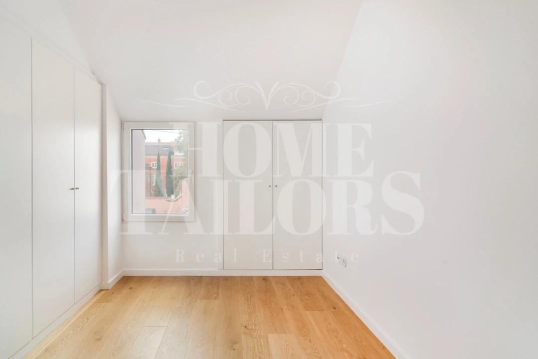 Apartamento T2 para Arrendamento em Santo António Foto 18