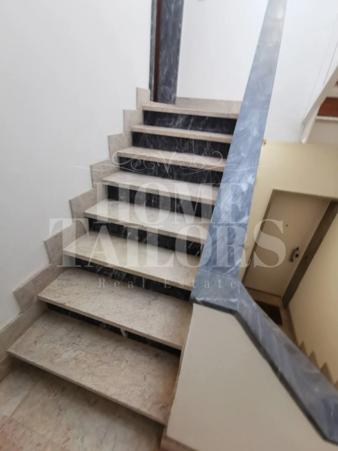 Apartamento T2 para Arrendamento em Santo António Foto 24
