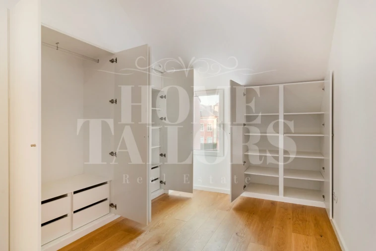 Apartamento T2 para Arrendamento em Santo António Foto 19