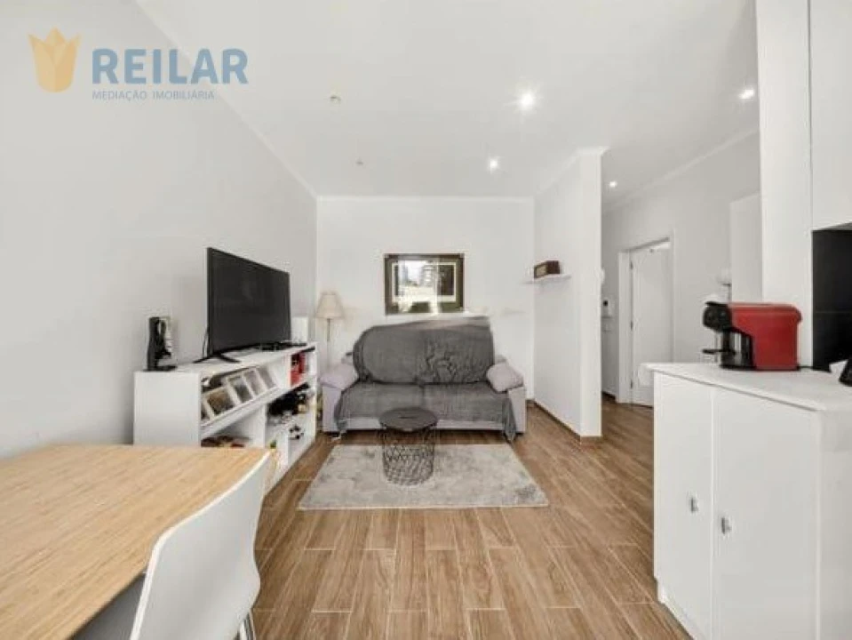 Apartamento T2 para Venda em Marvila Foto 3