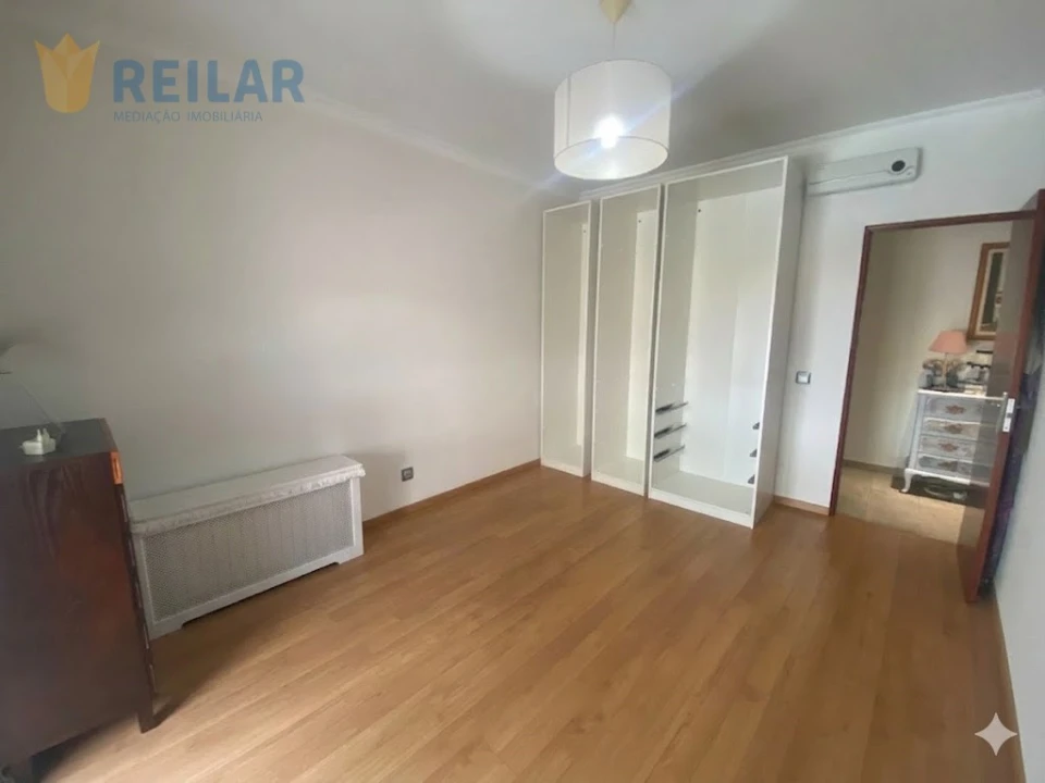 Apartamento T3 para Venda em Vila Franca de Xira Foto 4