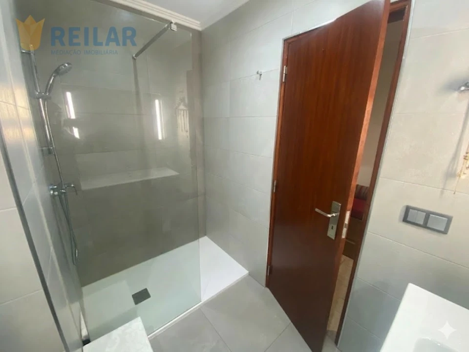 Apartamento T3 para Venda em Vila Franca de Xira Foto 24