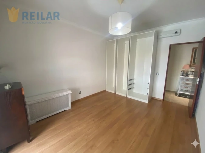 Apartamento T3 para Venda em Vila Franca de Xira Foto 4