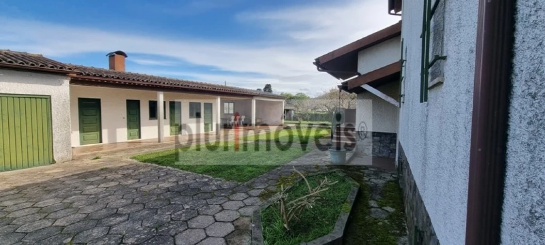 Moradia T6 para Venda em Valongo do Vouga Foto 9