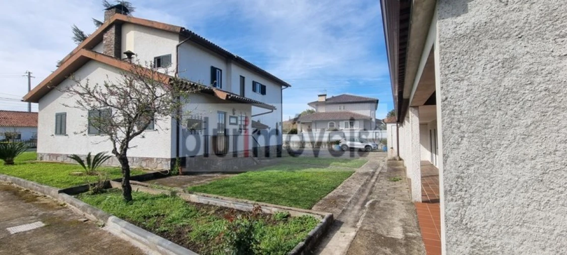 Moradia T6 para Venda em Valongo do Vouga Foto 10