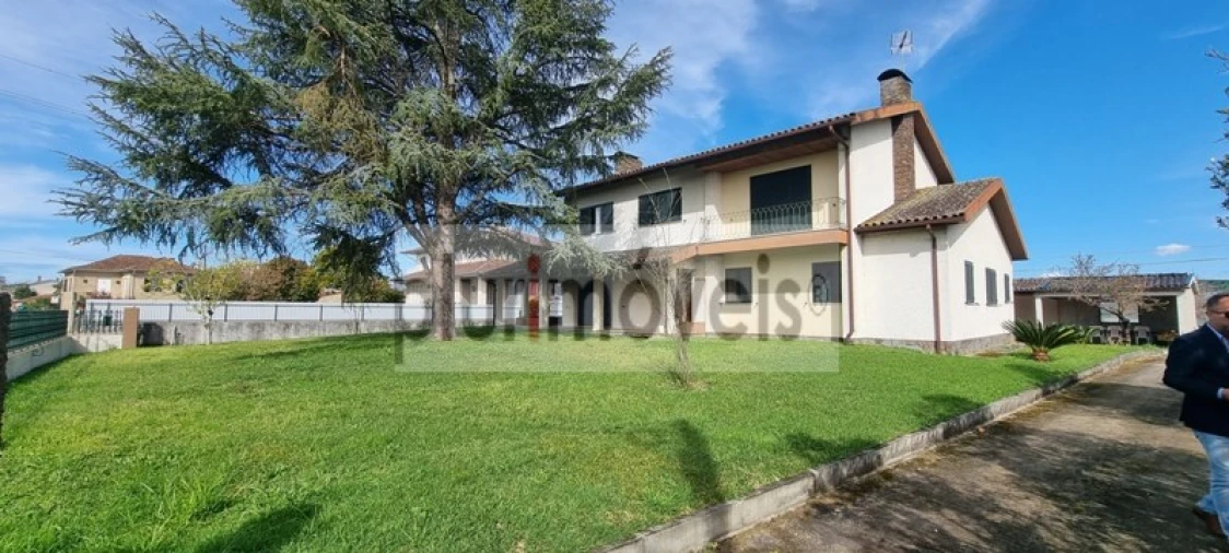 Moradia T6 para Venda em Valongo do Vouga Foto 14