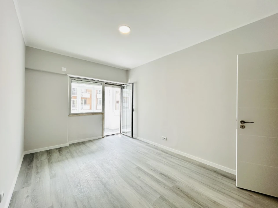 Apartamento T2 para Venda em Oeiras e São Julião da Barra, Paço de Arcos e Caxias Foto 15