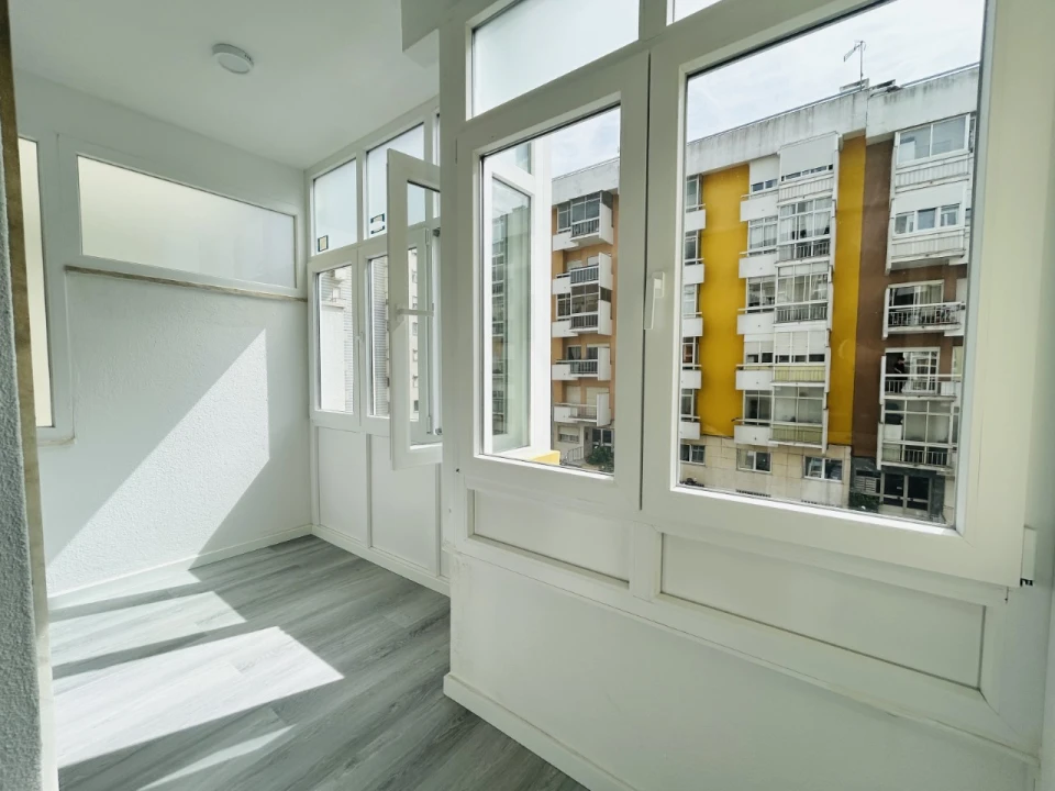 Apartamento T2 para Venda em Oeiras e São Julião da Barra, Paço de Arcos e Caxias Foto 17