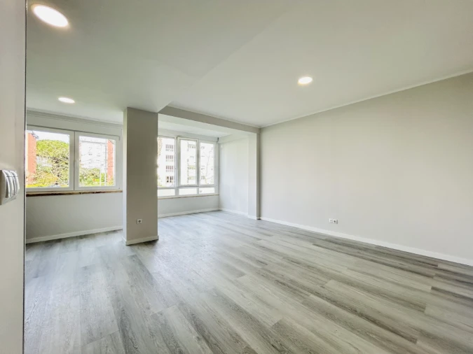 Apartamento T2 para Venda em Oeiras e São Julião da Barra, Paço de Arcos e Caxias Foto 6