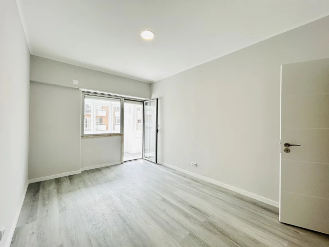 Apartamento T2 para Venda em Oeiras e São Julião da Barra, Paço de Arcos e Caxias Foto 15