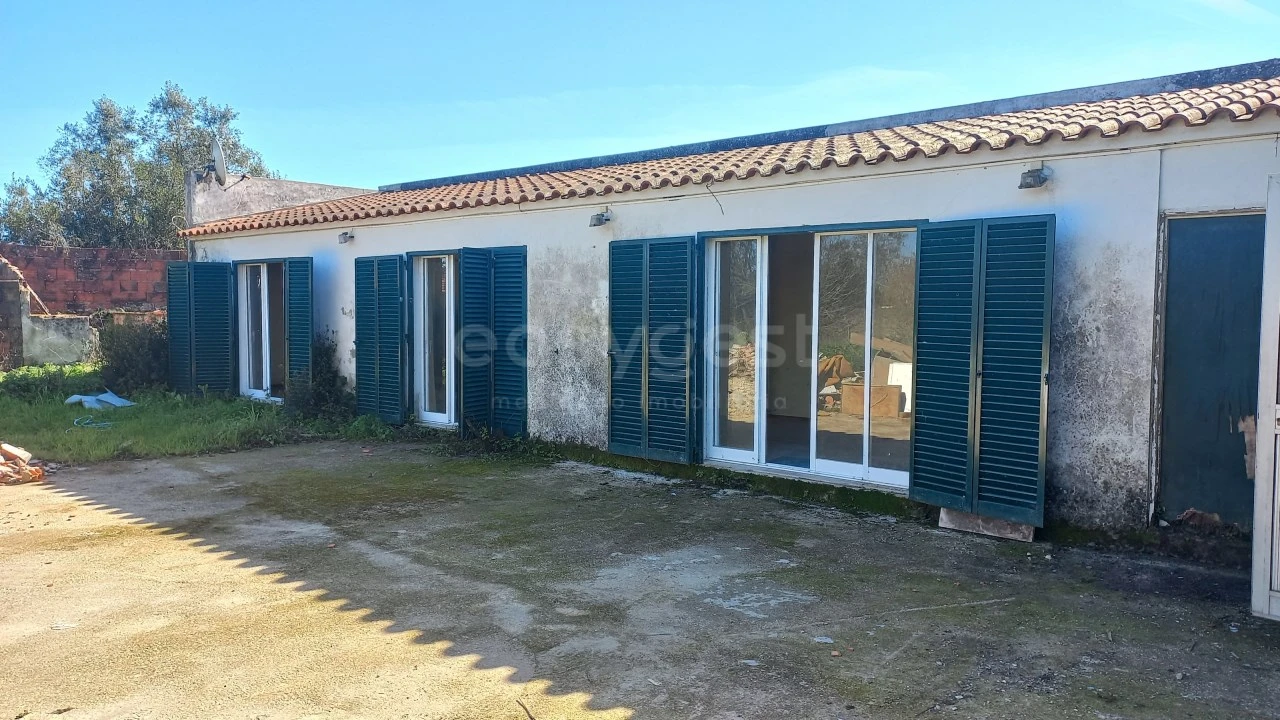 Moradia T3 para Venda em Almoster Foto 1