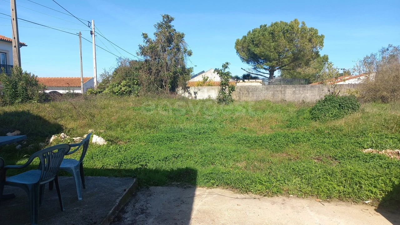 Moradia T3 para Venda em Almoster Foto 3