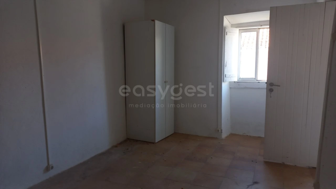 Moradia T3 para Venda em Almoster Foto 28