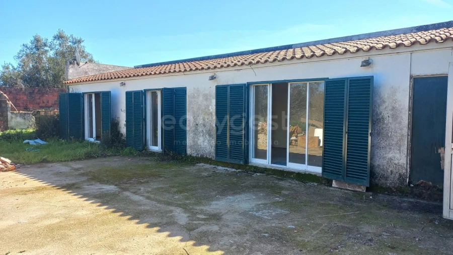 Moradia T3 para Venda em Almoster