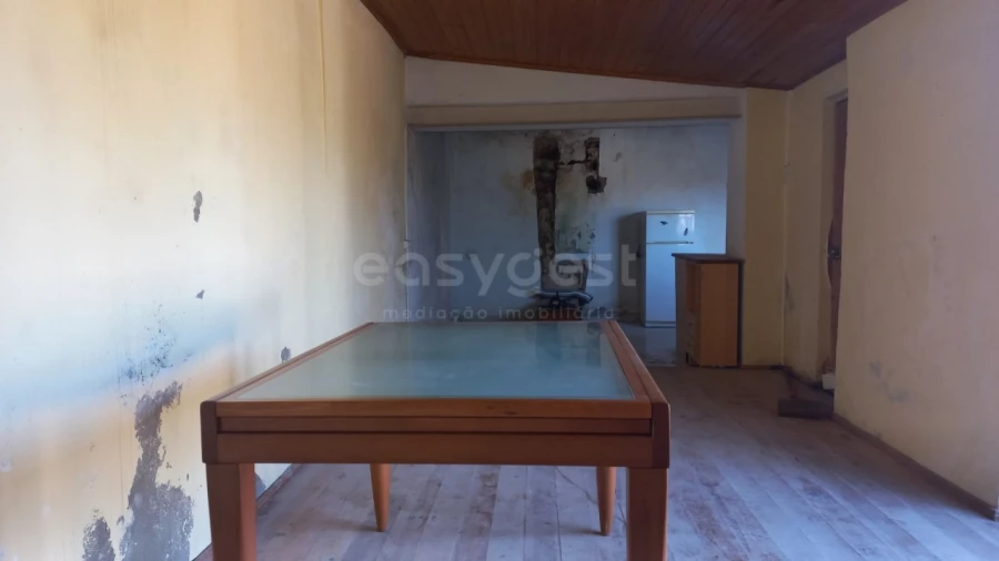 Moradia T3 para Venda em Almoster Foto 13