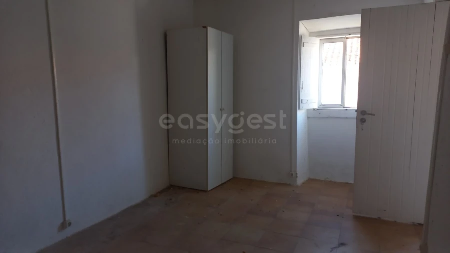 Moradia T3 para Venda em Almoster Foto 28