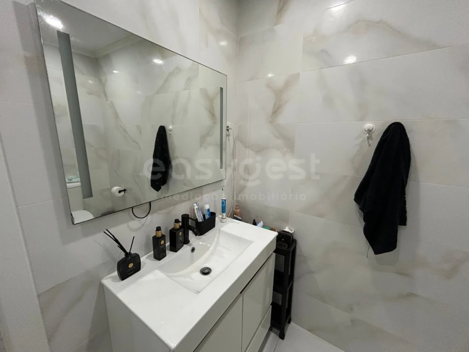 Apartamento T1 para Venda em Baixa da Banheira e Vale da Amoreira Foto 9