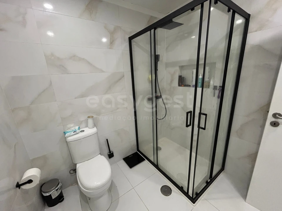 Apartamento T1 para Venda em Baixa da Banheira e Vale da Amoreira Foto 10