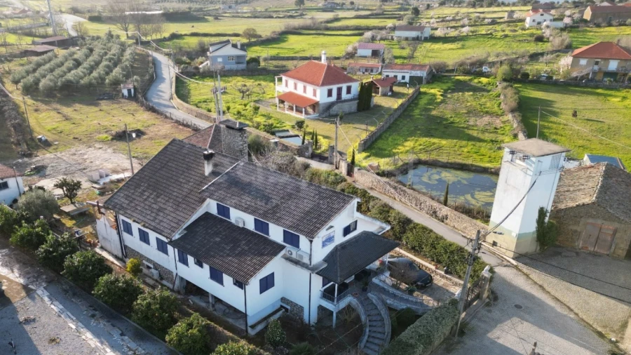 Moradia T6 para Venda em Felgar e Souto da Velha