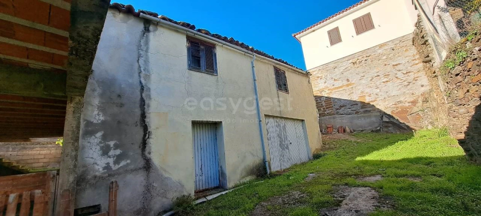 Moradia T2 para Venda em Açoreira Foto 4