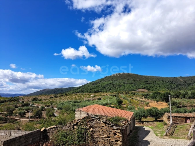 Moradia T2 para Venda em Açoreira Foto 12