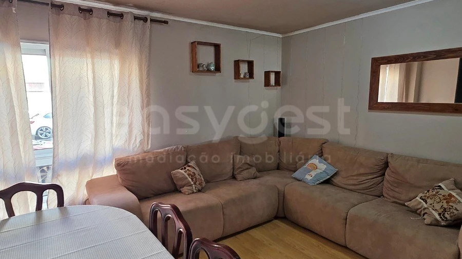 Apartamento T1 para Venda em Rosto do Cão (Livramento)