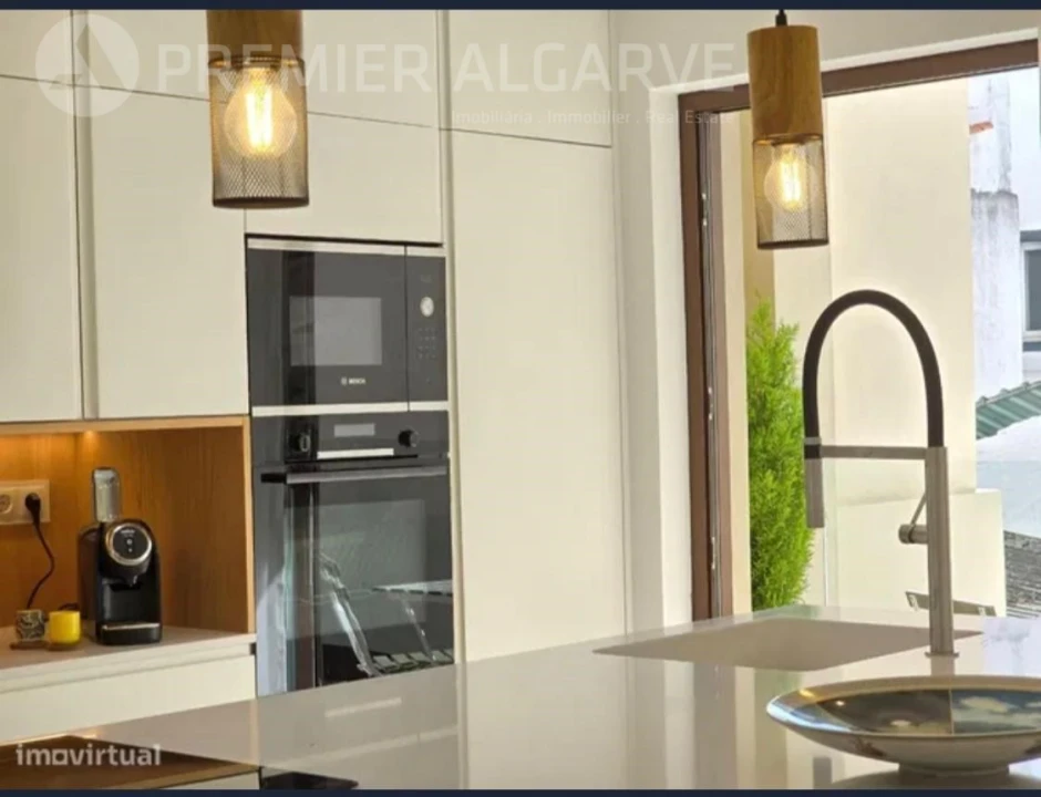 Moradia T4 para Venda em Faro (Sé e São Pedro) Foto 5