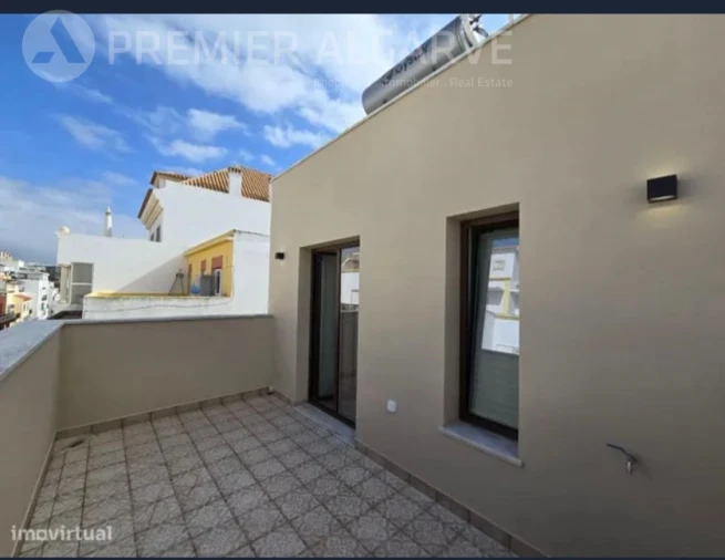 Moradia T4 para Venda em Faro (Sé e São Pedro) Foto 3
