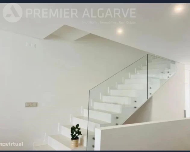 Moradia T4 para Venda em Faro (Sé e São Pedro) Foto 17