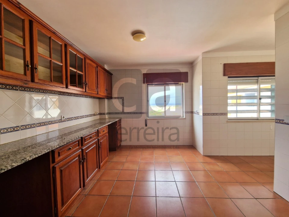 Apartamento T2 para Venda em Alpiarça Foto 2