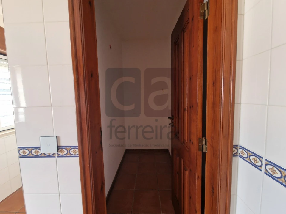 Apartamento T2 para Venda em Alpiarça Foto 8