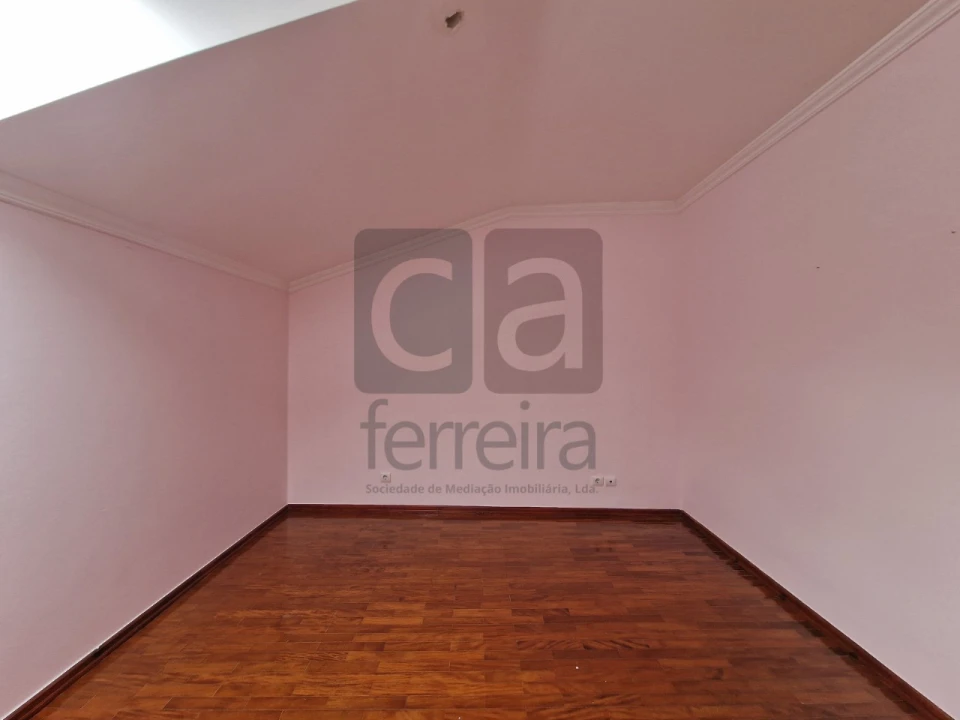Apartamento T2 para Venda em Alpiarça Foto 17
