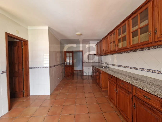 Apartamento T2 para Venda em Alpiarça Foto 6